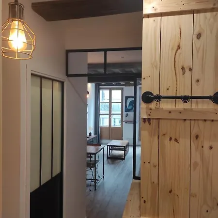 Carre Des Halles Centre Historique *